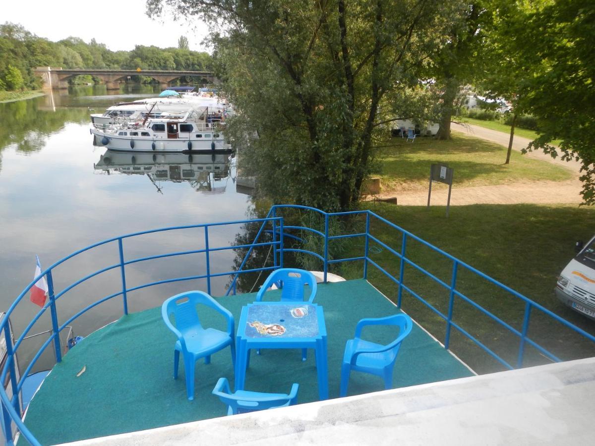 Maison Flottante Sur La Seille Cuisery Exterior photo
